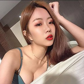 Wang-Li Model /Ex-model
 escort in Batu Sembilan Cheras offers Blowjob without Condom services