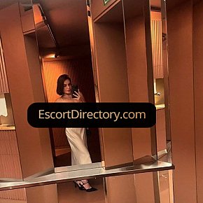 Bruna Vip Escort escort in  offers Posición 69 services