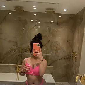 Olariane-GFE Student(in) escort in Clermont-Ferrand offers 69 Position services