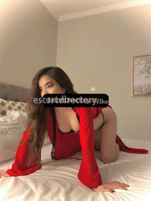 Alice escort in  offers Beso francés
 services