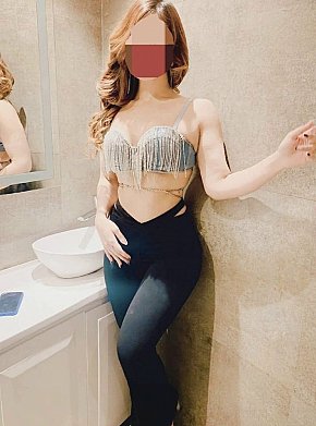 sanjanakaurmassage All Natural
 escort in Bombay offers Erotic massage services