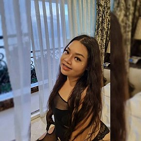 juicyz Mature escort in Bangkok offers Handjob services