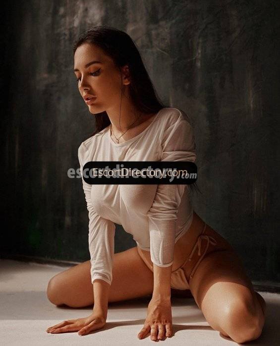 Alina Vip Escort escort in  offers Massagem erótica services