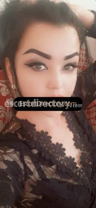 Leyla escort in Muscat offers Masturbate services