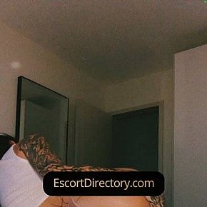 Less Vip Escort escort in  offers Massagem erótica services