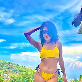 ALara escort in Kuta Bali offers Oral fără Prezervativ services