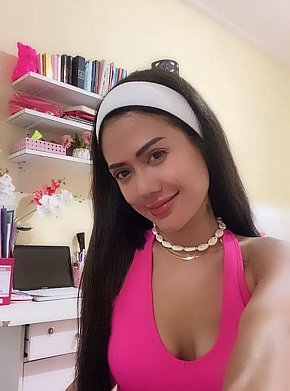 ALara escort in Kuta Bali offers Oral fără Prezervativ services