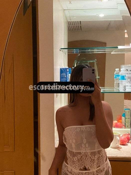 Fernanda escort in Hong Kong offers Erotic massage services