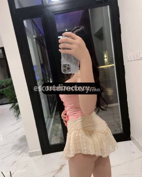 Linda escort in Muscat offers Cumshot on body (COB) services