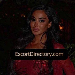 Sandra Vip Escort escort in Dubai offers Oral fără Prezervativ services