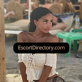 Sandra Vip Escort escort in Dubai offers Oral fără Prezervativ services