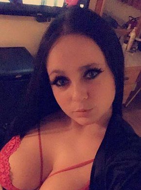 Tiffany Reif escort in  offers Blowjob ohne Kondom services