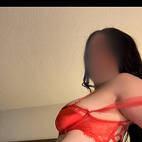 Kiana escort in Richmond Hill offers Blowjob without Condom to Completion services