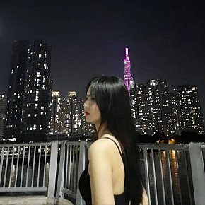 Vivian Étudiante escort in Kuala Lumpur offers Pipe sans capote services