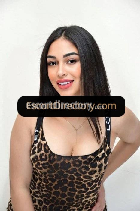 Yara escort in Kuala Lumpur offers Fotos privadas
 services