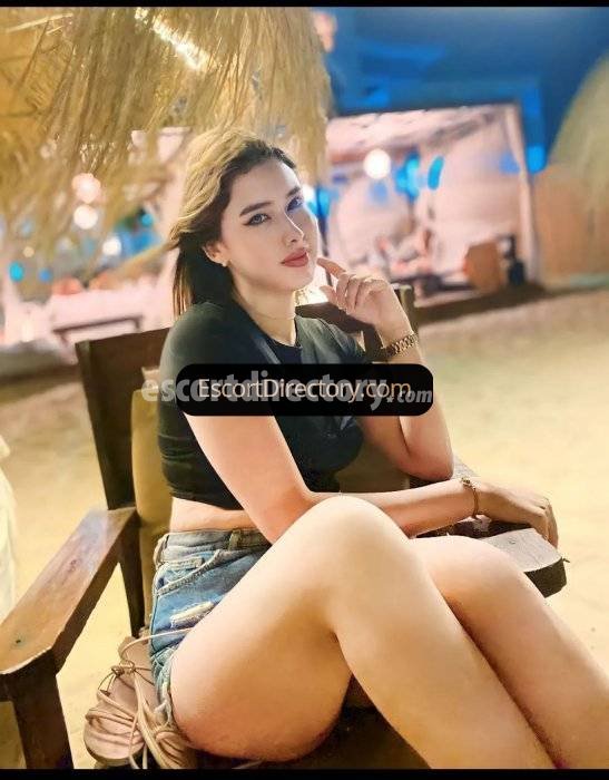 Yara escort in Muscat offers Analsex services