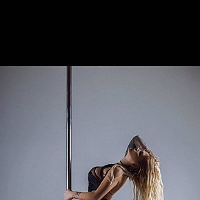 Dayana Super Booty
 escort in Frankfurt offers 69 Position services