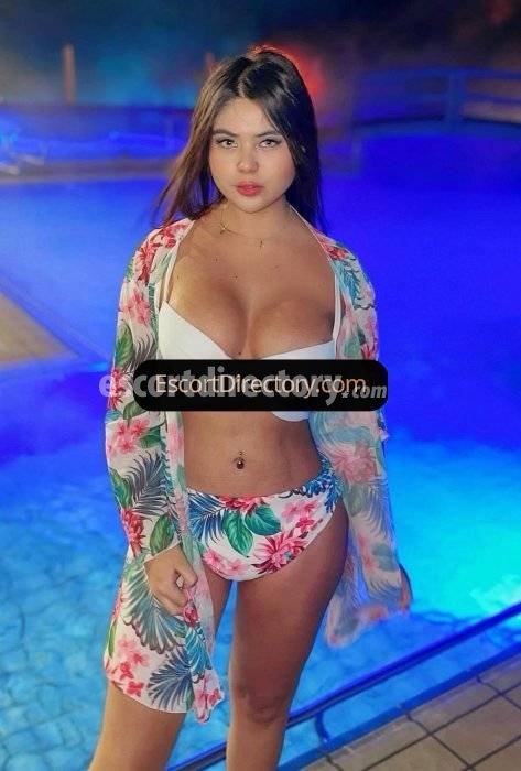 Valeria Vip Escort escort in  offers Masturbação services