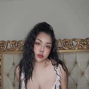 Janissa Reif escort in 