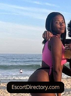 Juliana escort in Rio de Janeiro offers Cumshot on body (COB) services