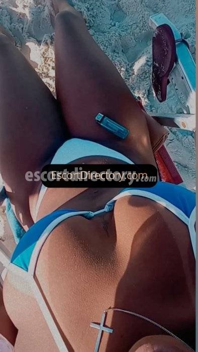 Juliana escort in Rio de Janeiro offers Cumshot on body (COB) services