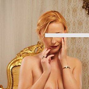 Simone Matura escort in Munich offers Dildo/sex toys services