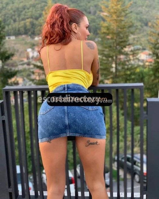 Sofia Petite
 escort in Salzburg offers Squirting services