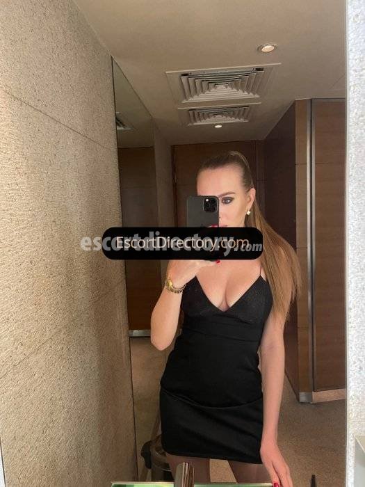 Viki-Vika escort in Stockholm offers Sex in Different Positions services