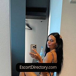Selena Vip Escort escort in München offers Fingern services