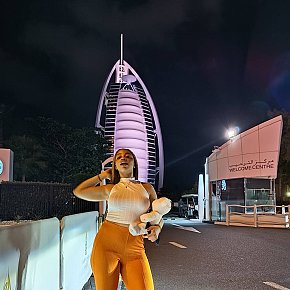 Sophia-Kings escort in Dubai offers Beijar services