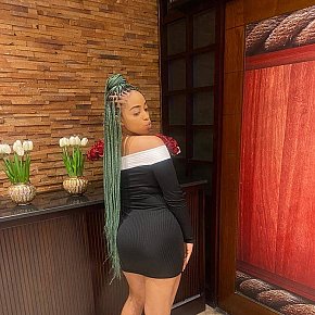 Sophia-Kings escort in Dubai offers Beijar services