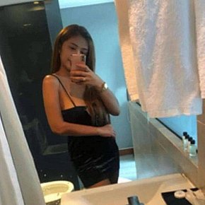 Kathryn-Available-now escort in Taipei offers Mamada con condón
 services