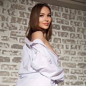 Elya Totalmente Natural escort in 