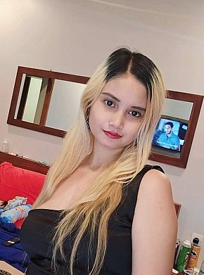 Bella escort in Kuta Bali offers Bondage services