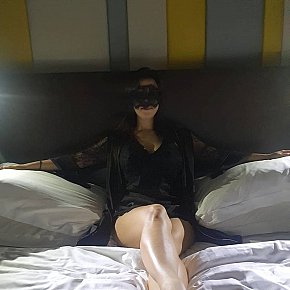 Linda escort in Bangkok offers Lécher l'anus (actif) services
