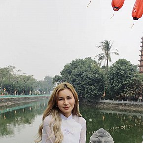 Yassy-Fasli escort in Manila offers Full Body Sensual Massage services