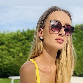 Elena-Lux escort in  offers Experiencia de pornstar (PSE)
 services