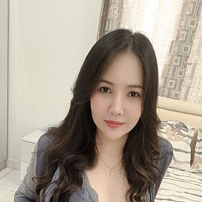 Anya escort in  offers Masaj Senzual Integral services