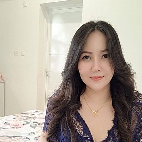 Anya escort in  offers Masaj Senzual Integral services