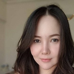 Anya escort in  offers Masaj Senzual Integral services