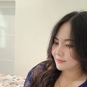 Anya escort in  offers Masaj Senzual Integral services