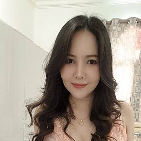 Anya escort in  offers Masaj Senzual Integral services