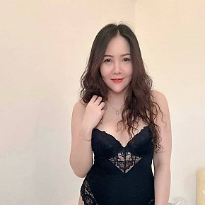 Anya escort in Muscat offers Erotic massage services