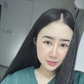 IDeer escort in Muscat offers Massaggio erotico services