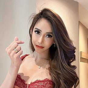 Angela Petite
 escort in Hong Kong offers French Kissing services