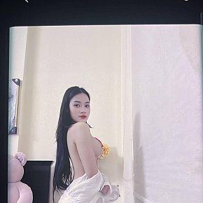 Fanta Matură escort in Ho Chi Minh offers Strap on services