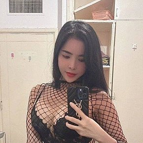 Fanta Matură escort in Ho Chi Minh offers Deep Throat services
