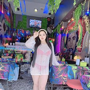 Sai Model/Fost Model escort in Riyadh offers Sărut services