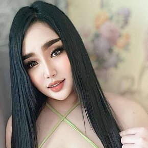 Sai Model/Fost Model escort in Riyadh offers Sărut services