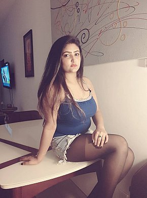 Soniya Muscular escort in Karachi offers sexo oral sem preservativo até finalizar services